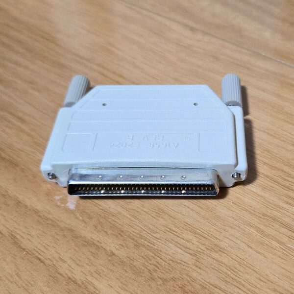 SCSIターミネータ 68ピン HP A1658-62024