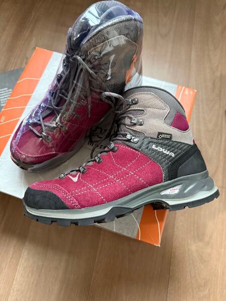 Lowa 登山靴 GORE-TEX 赤 39.5