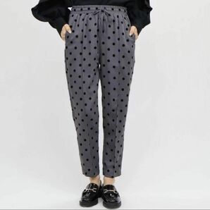 ドット柄センターラインテーパードパンツ/グレー