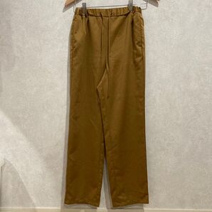 GU サテンパン カジュアルパンツ