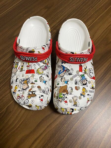スヌーピークロックス28センチ