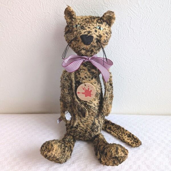 ドイツ シギキッド オフィスキャット 指輪をつけたネコのぬいぐるみ