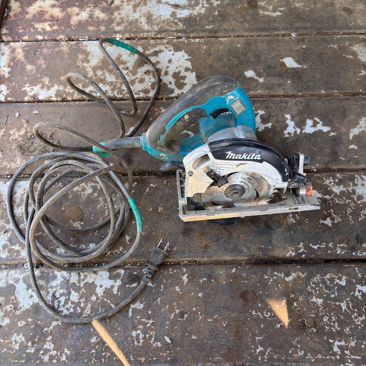 Yahoo!オークション -「makita マキタ マルノコ 5230」(丸のこ Yahoo!オークション -「makita マキタ マルノコ 5230」(丸のこ