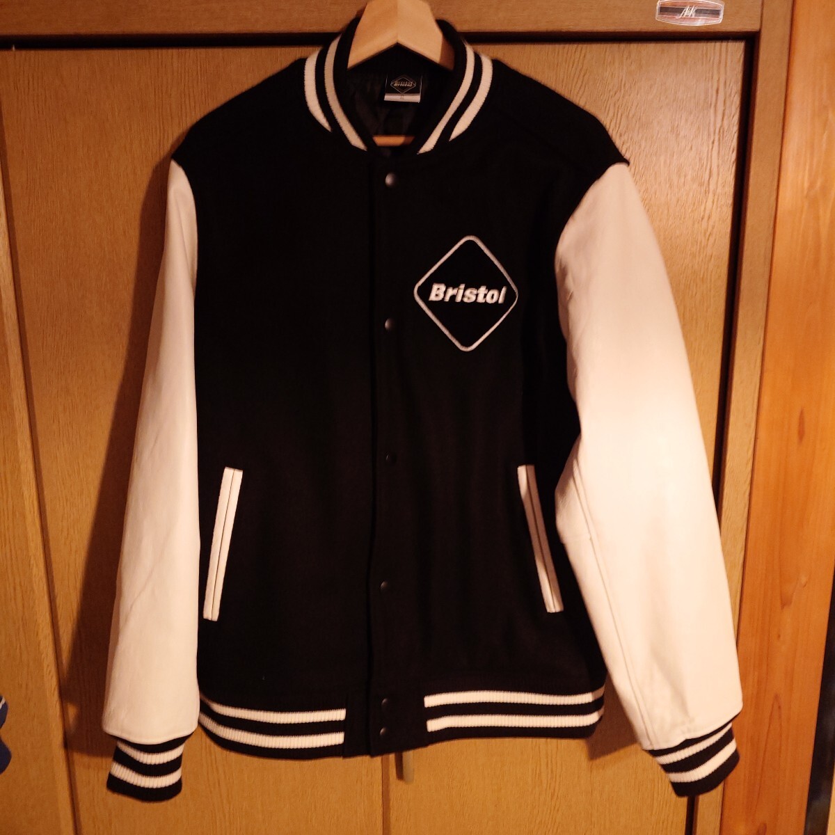 Yahoo!オークション -「f.c.r.b. stadium jacket」の落札相場 Yahoo!オークション -「f.c.r.b. stadium jacket」の落札相場