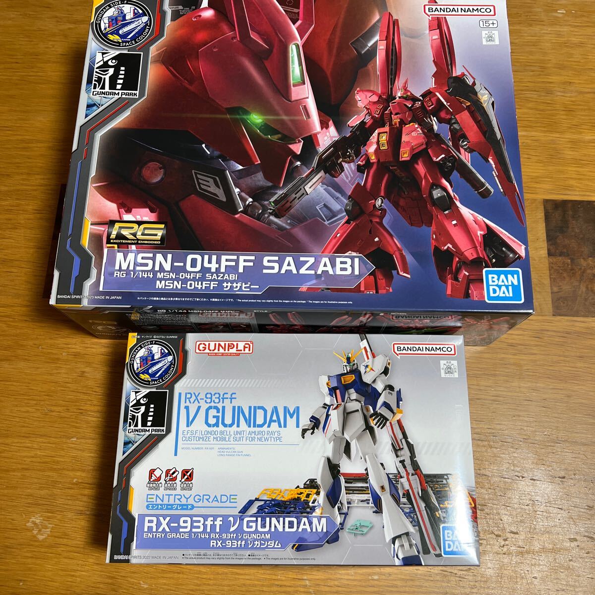 新品】RG Vガンダム & RG サザビーセット（専用機水転写つき） - メルカリ
