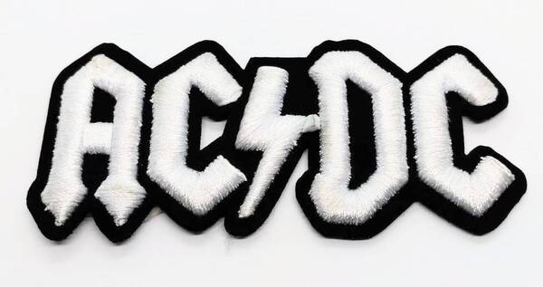 送料無料 AC/DC ロゴ 白 ロックバンド アイロン 刺繍 ワッペン アップリケ アメリカン雑貨 スマアク