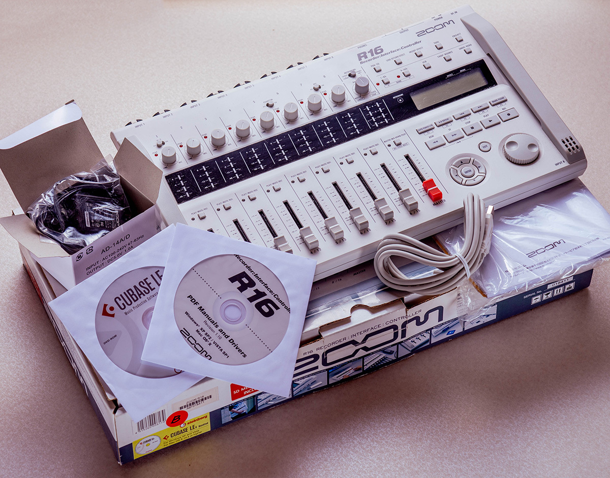 中古】ZOOM / R16 Recorder : Interface : Controller 【梅田店