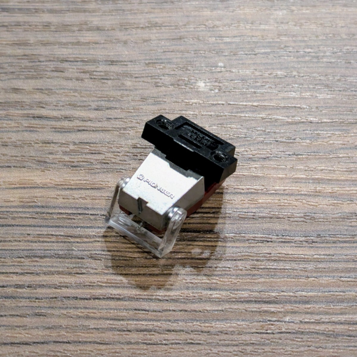 m44701573407_1.jpg?1712876064