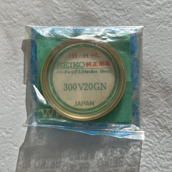 SEIKO セイコー 風防 未使用品 リング付 ラウンド 300V20GN ファイブアクタス用 外径30.00ミリ 6106-7460.7470.7480.7490.7510.7520.7740