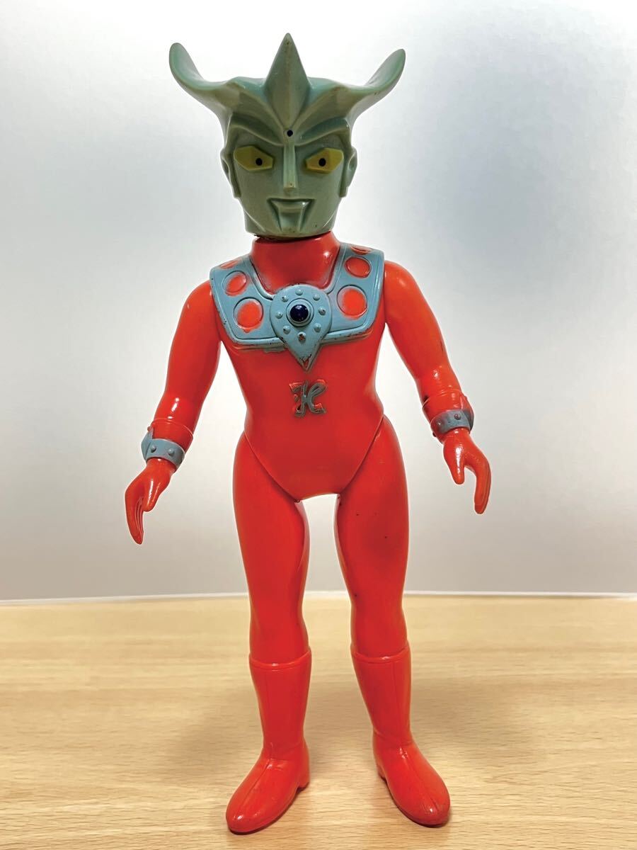 Yahoo!オークション -「ブルマァクソフビ」(ウルトラマンレオ Yahoo!オークション -「ブルマァクソフビ」(ウルトラマンレオ