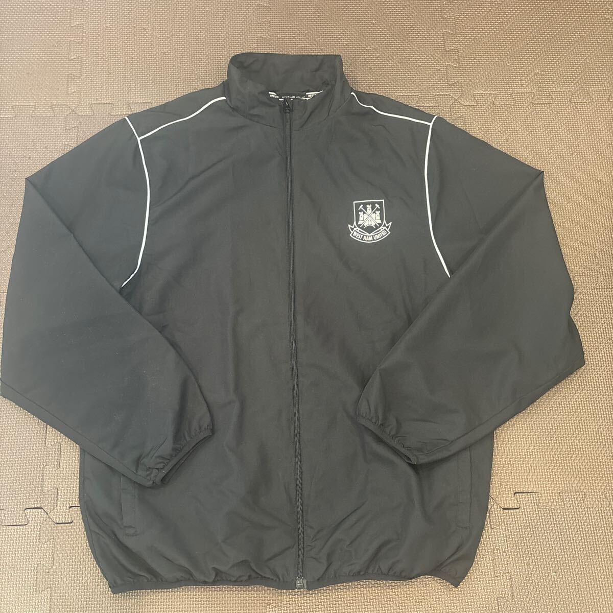 2025年最新】Yahoo!オークション -ナイロンジャケット umbroの