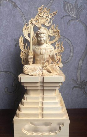 大型高37cm 仏教工芸品 総檜材製 木彫仏教 精密彫刻 仏師で仕上げ品 不動明王 座像