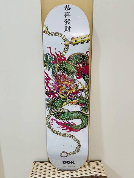 DGK ディージーケー スケートボードデッキ 8.06*31.75 神龍