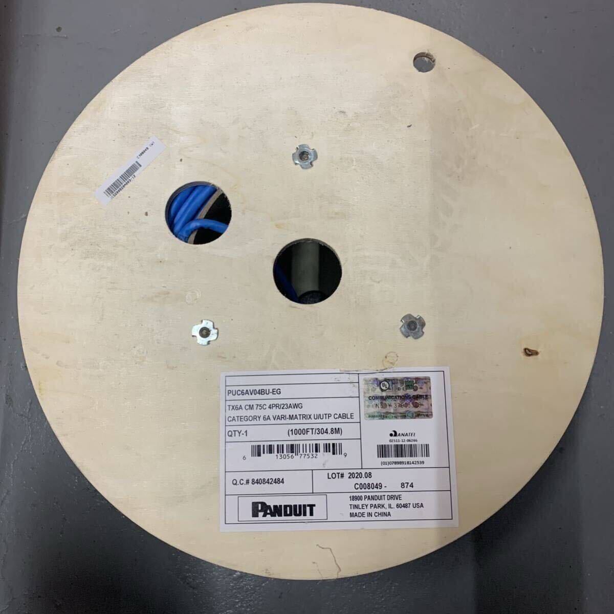 PANDUIT PUR6AV04BU-EG Cat6A 1000FT/約305M 3 PANDUIT PUR6AV04BU-EG Cat6A 1000FT/約305M 3
