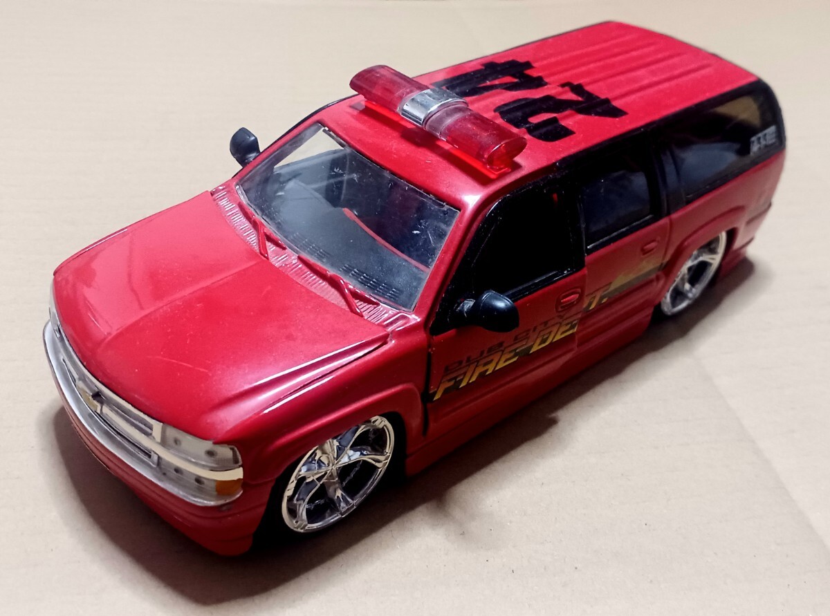 Yahoo!オークション -「シボレーサバーバン」(Jada Toys