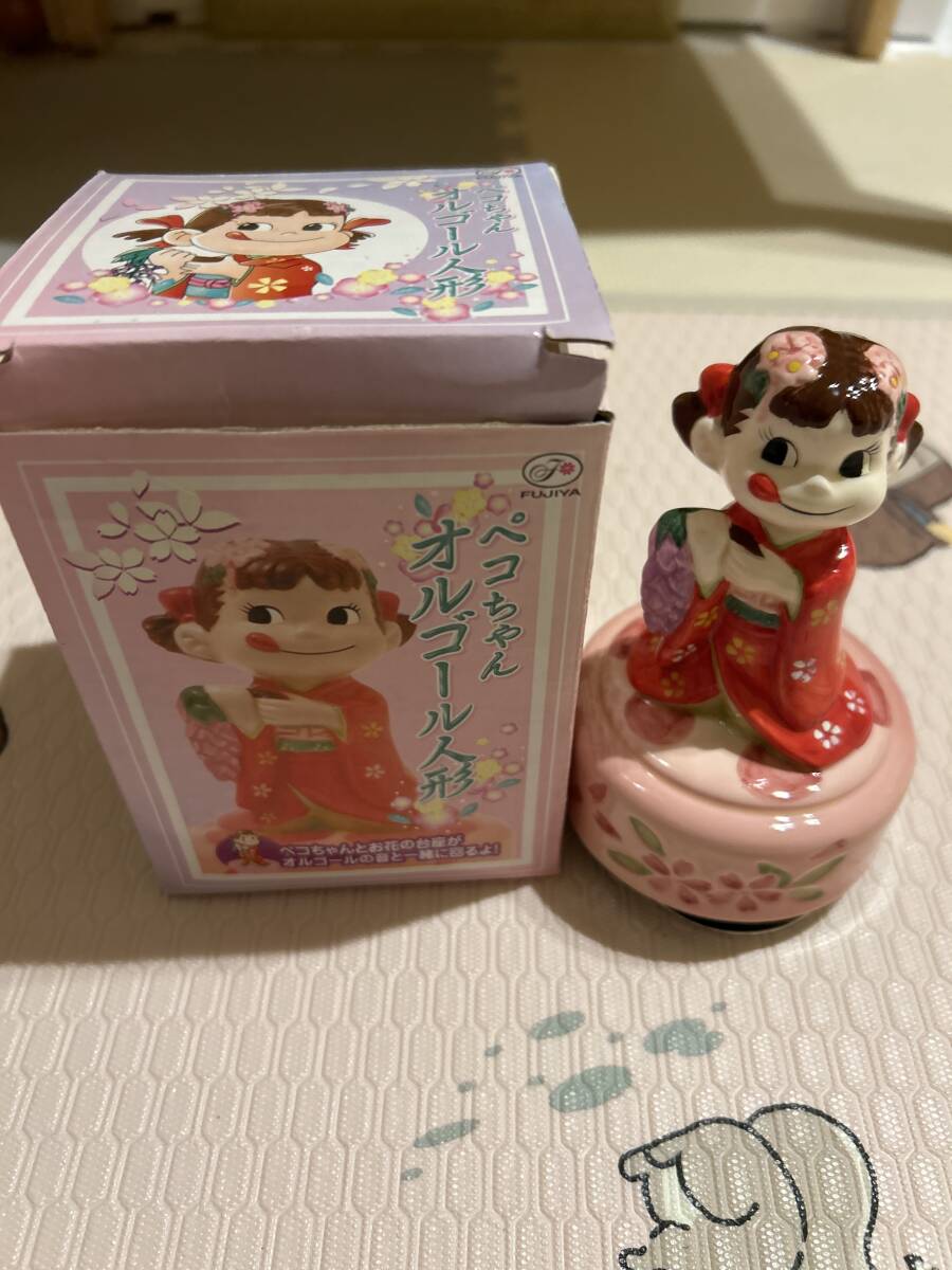 Yahoo!オークション -「オルゴール」(ペコちゃん) (キャラクター Yahoo!オークション -「オルゴール」(ペコちゃん) (キャラクター