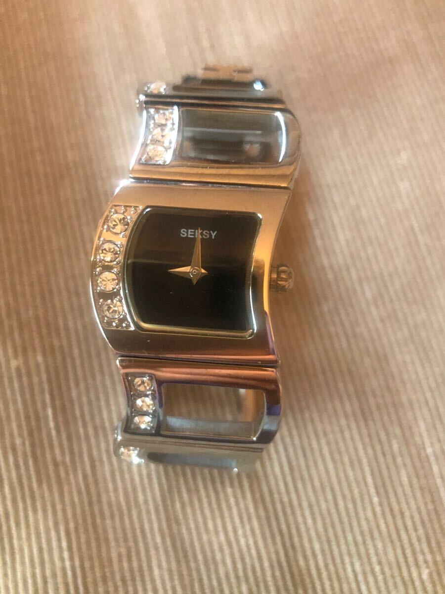 クオーツSEKSY 腕時計 モデル4009 50m防水 ネックレス 腕時計