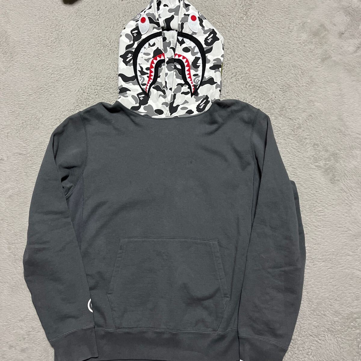 Yahoo!オークション -「ape kaws パーカー」の落札相場・落札価格 Yahoo!オークション -「ape kaws パーカー」の落札相場・落札価格