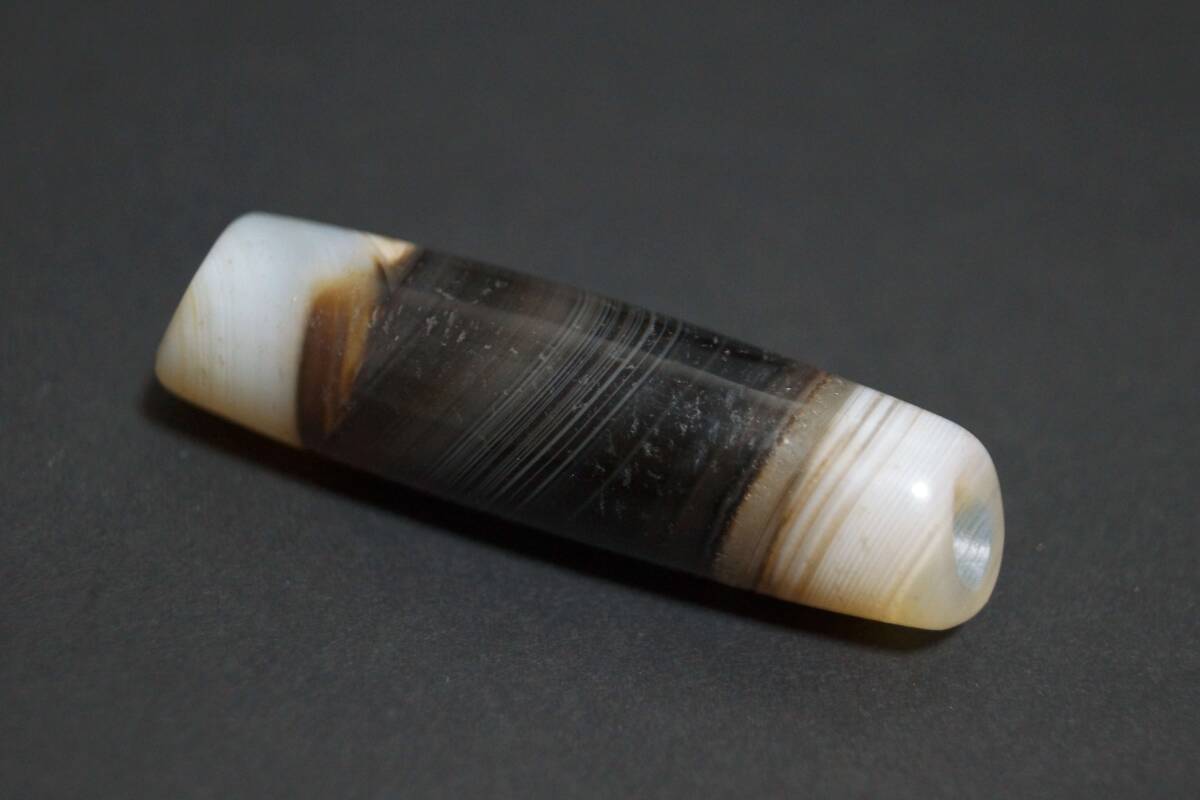 オールドチベット 古いメノウ瑪瑙 纏絲瑪瑙 大玉根付緒締玉