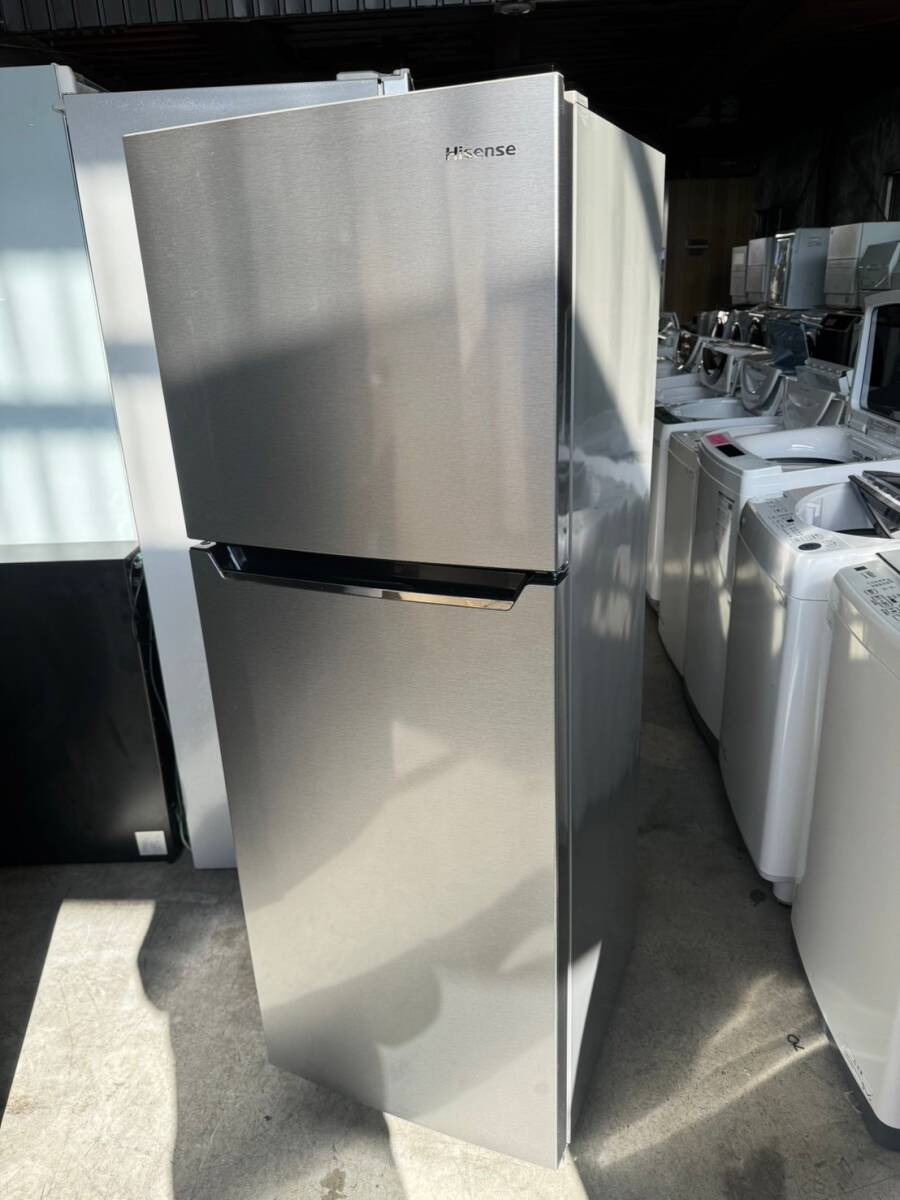ハイセンス 冷蔵庫 幅55cm 227L シルバー HR-B2302 2ドア 右開き 大容量冷蔵室174L 自動霜取り スリム