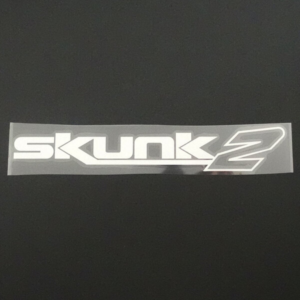新品・未使用☆skunk2 カッティングステッカー シルバー 1枚 縦32mm×横201mm | デカール | 切り文字 | 切文字 | 新品 | 送料無料