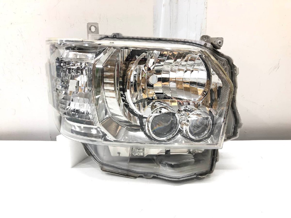 ♪良品♪ハイエース ダークプライム 200系 4型~ 純正 ヘッドランプ 右 LED KOITO26-137 刻印A3(Z10-69m)