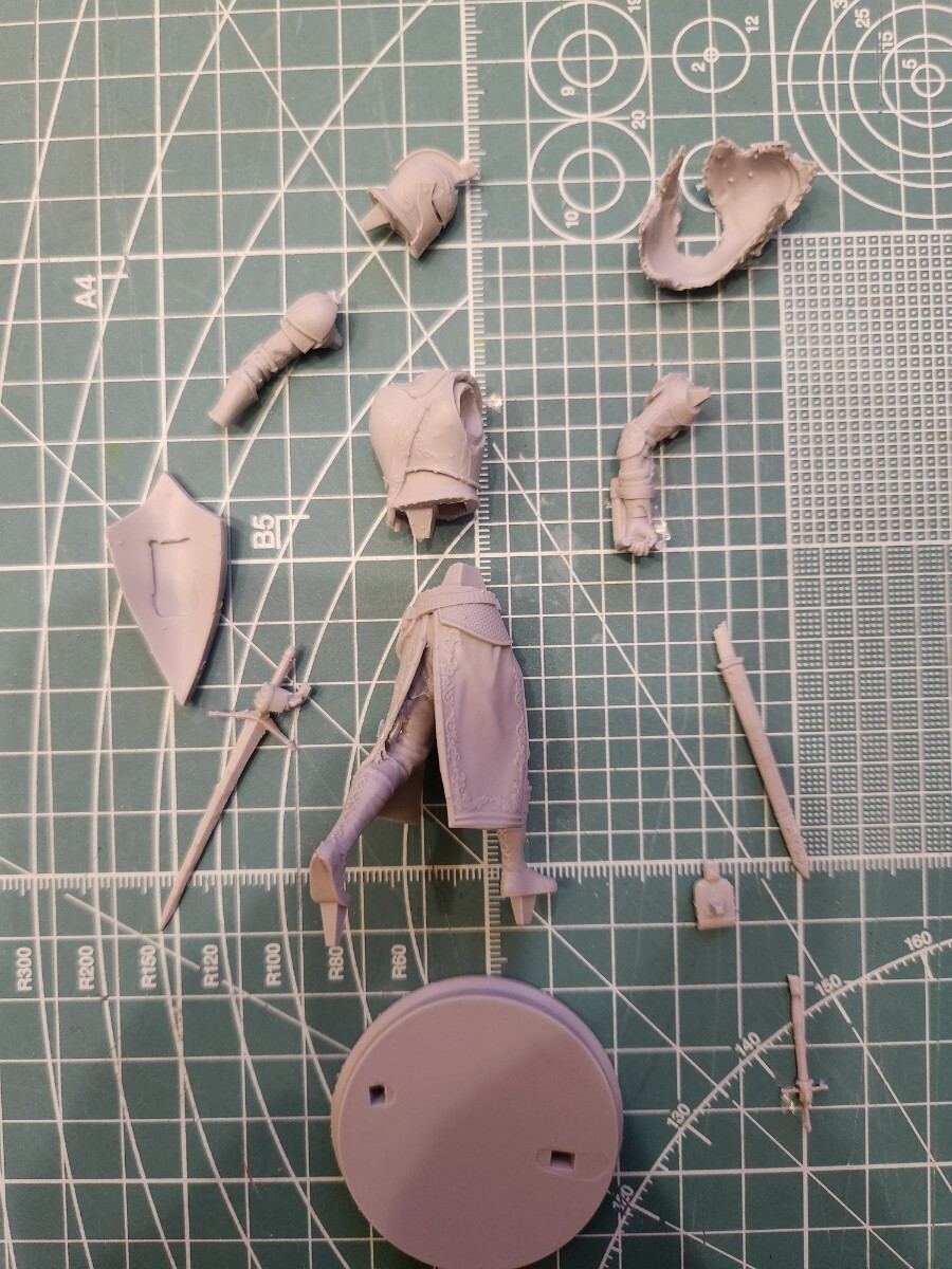 1/24 甲冑 鎧 騎士 レジンキット ガレージキット