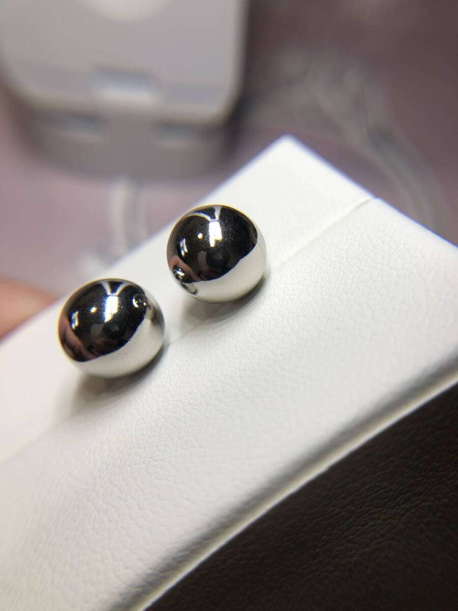 [新品]Pt900プラチナ10mm丸玉ピアス地金入りキャッチ付き日本製 新品]Pt900プラチナ10mm丸玉ピアス地金入りキャッチ付き日本製