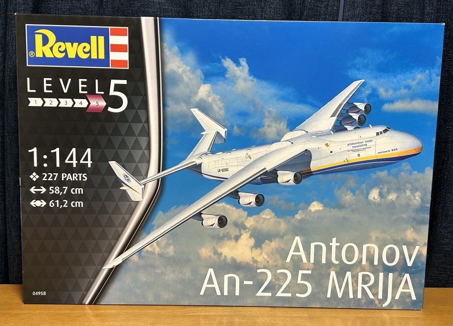 Amazon | ドイツレベル(Revell) 1/144 アントノフAn-225