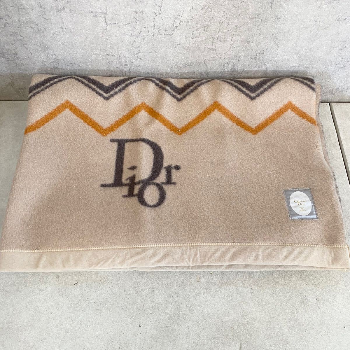 Yahoo!オークション -「(dior ディオール)」(毛布) (寝具)の落札 Yahoo!オークション -「(dior ディオール)」(毛布) (寝具)の落札