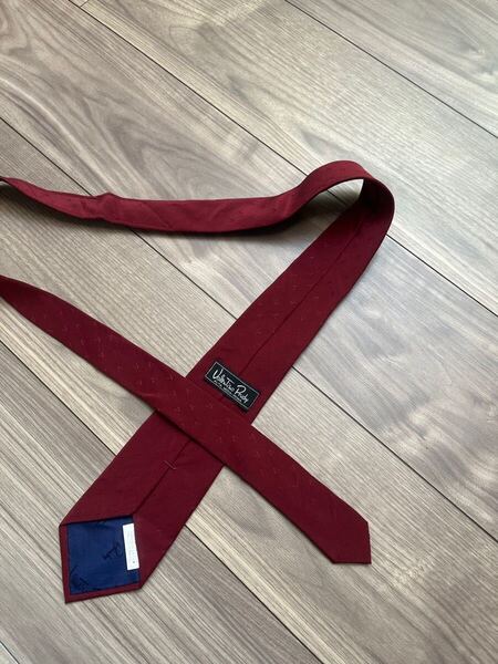 美品 VALENTINO ヴァレンティノ ネクタイ ワイン ロゴ ドット 小紋 ダーク スリム 日本製 シンプル イタリアン 百貨店