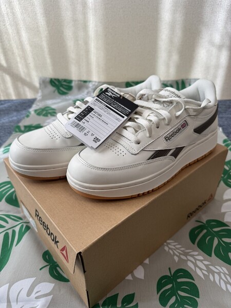 Reebok(リーボック) クラブシー ダブル リベンジ / CLUB C DOUBLE REVENGE チョーク 新品未使用