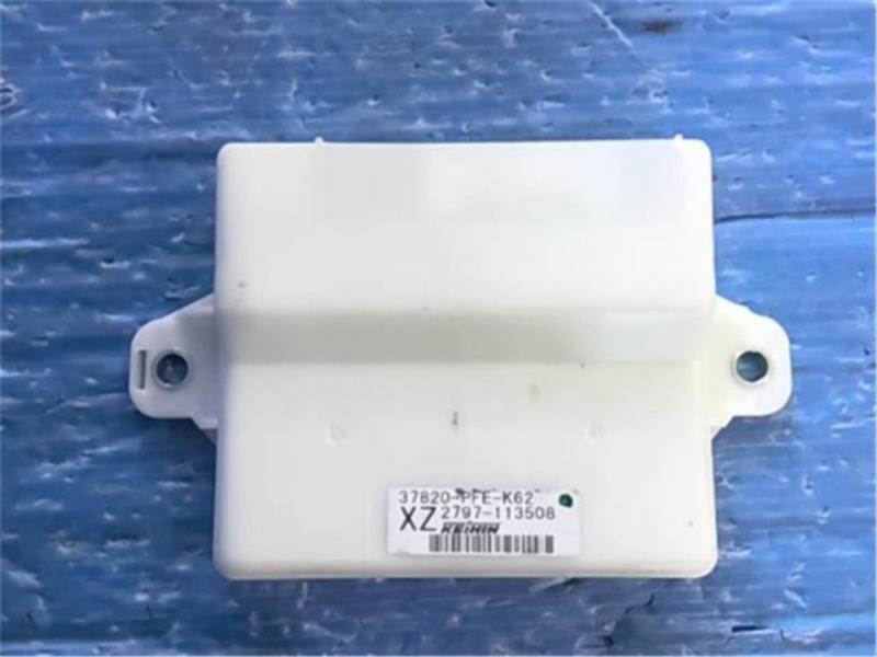 ホンダ 純正 アクティ 《 HH5 》 エンジンコンピューター P61400-24004447