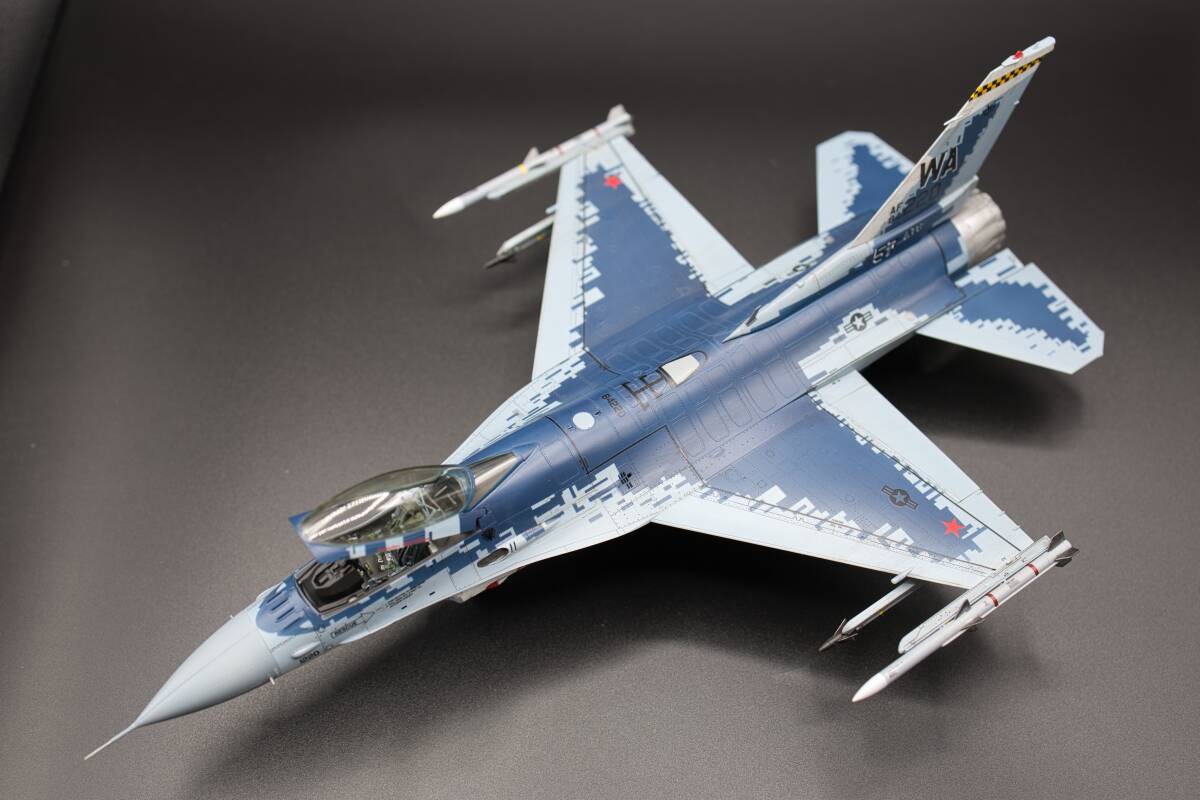 Yahoo!オークション -「f16」(完成品) (航空機)の落札相場・落札価格 Yahoo!オークション -「f16」(完成品) (航空機)の落札相場・落札価格