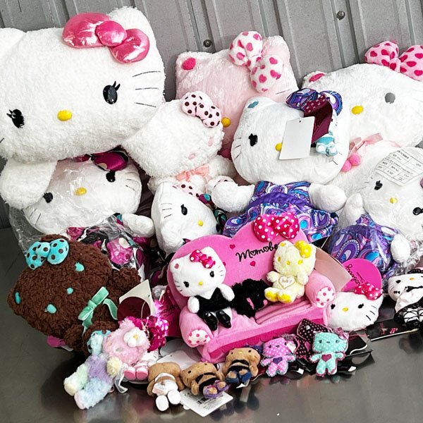ハローキティ - momoberry モモベリー ハローキティ 限定 希少品 ハローキティ - momoberry モモベリー ハローキティ 限定 希少品