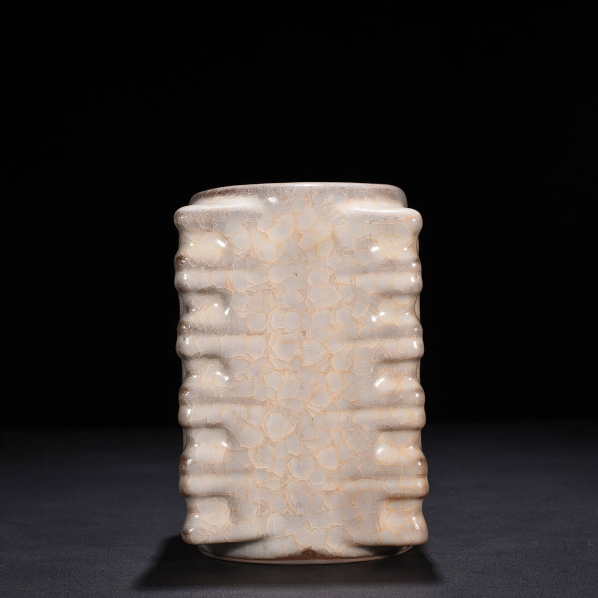 中国古美術・希少・旧蔵品・宋代冬瓜瓶（陶磁器）•汝窯・案頭・置物・文房具 台湾 宋時代 官窯 汝窯 氷割れ 獣頭瓶 き 陶磁器 中国美術