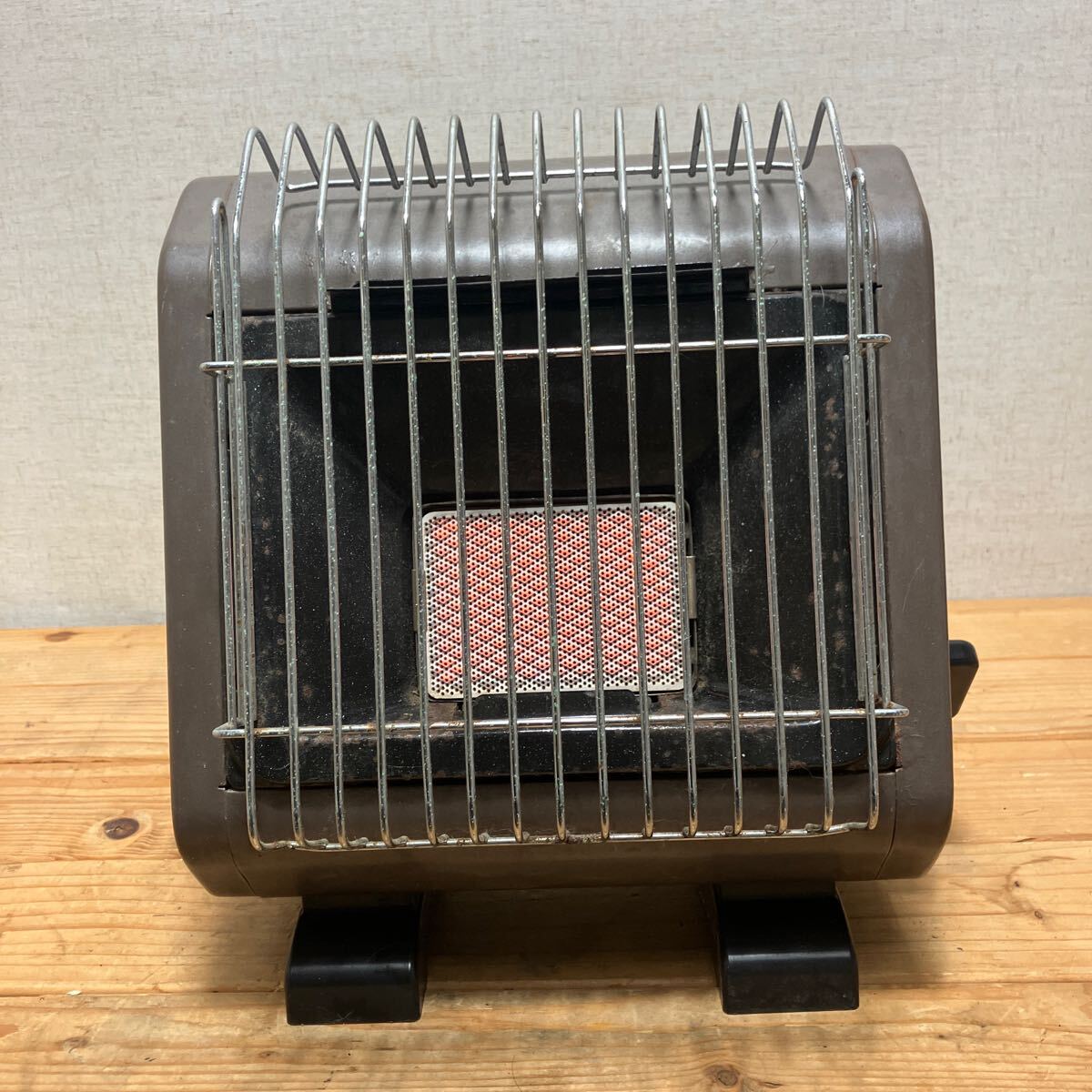 Yahoo!オークション -「イワタニ カセットガスストーブ cb-stv-3