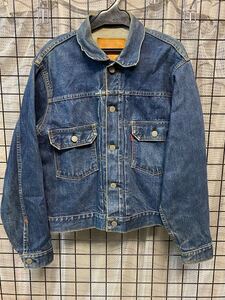 Levi's