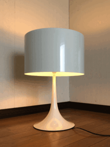 Yahoo!オークション -「cassina」(卓上スタンド) (照明)の落札 Yahoo!オークション -「cassina」(卓上スタンド) (照明)の落札