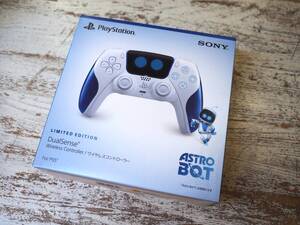 ◆PS5用 DualSense ワイヤレスコントローラー “アストロボット リミテッドエディション ◆