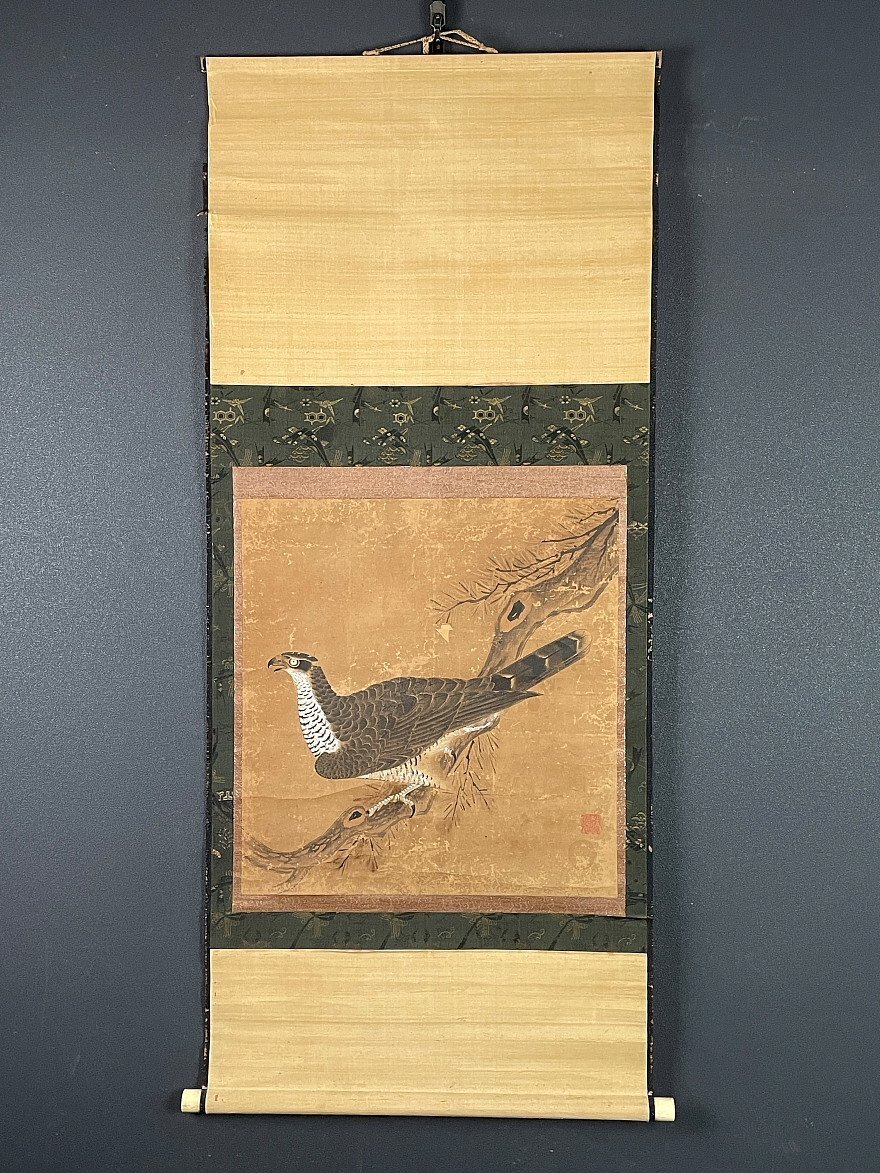 Yahoo!オークション - 掛軸 雪村周継 共箱付『松鷹図』複製画 紙