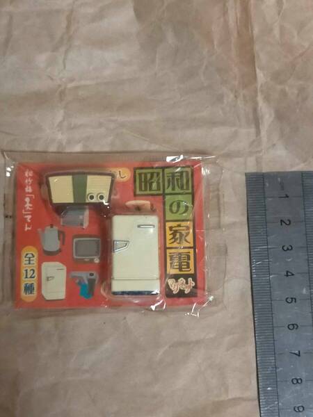 非売品 昭和の家電 ラジオ 冷蔵庫 マグネット ミニチュア フィギュア 昭和 家電 ドールハウス dollhouse Showa radio miniature Figure