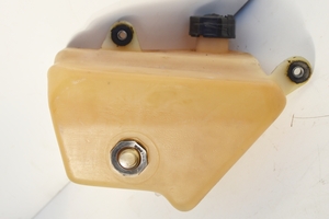 SUZUKI RG250E / X7 オイルタンク 中古品 当時物 純正品 RG250 GT250/2 GT2502スズキ