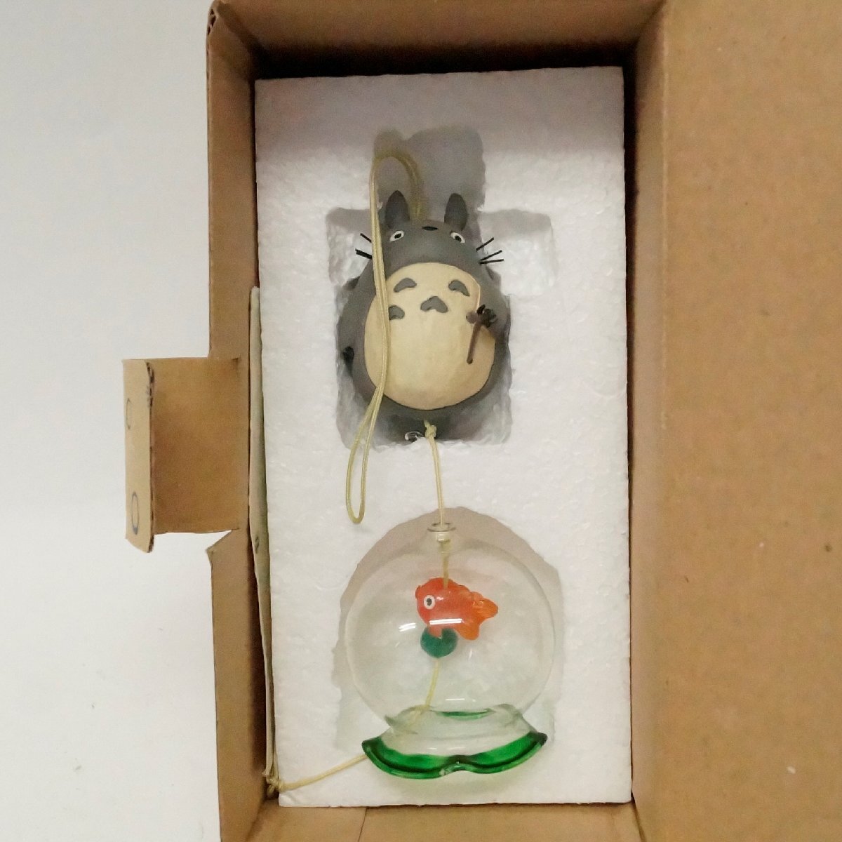 【となりのトトロ】トトロ 金魚 ガラス風鈴 箱あり 未使用 希少 Yahoo!オークション - 中古 希少 ジブリ となりのトトロ 金魚