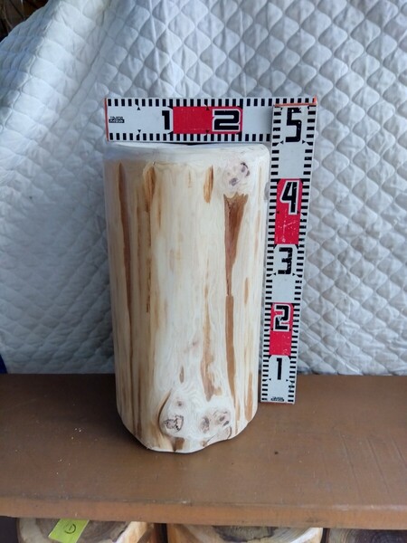 杉(すぎ)丸太椅子大② 直径24cm前後、高さ45cm、重さ8.5kg 椅子 置き台 アイデア次第で おてがる配送100サイズ
