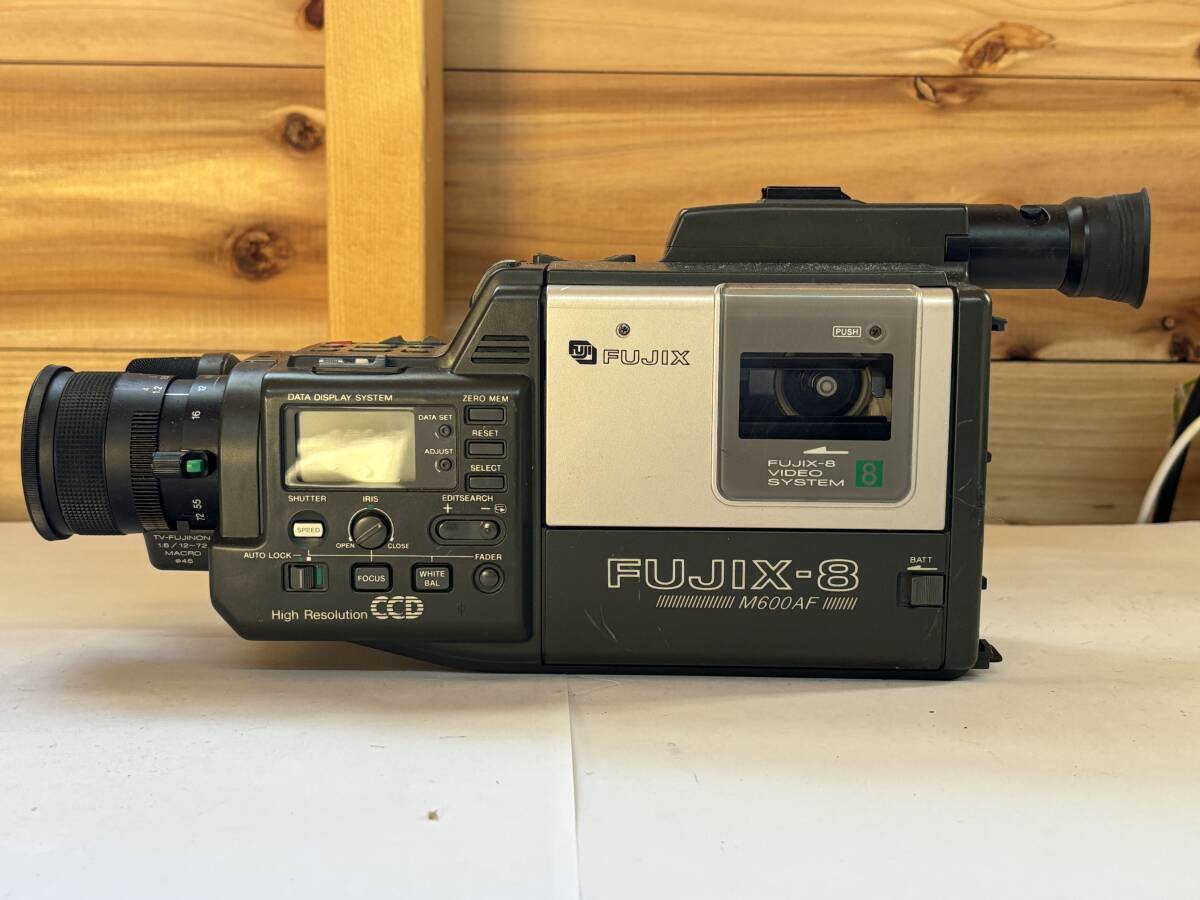 Yahoo!オークション -「fujix8」(8ミリビデオカメラ) (ビデオ Yahoo!オークション -「fujix8」(8ミリビデオカメラ) (ビデオ