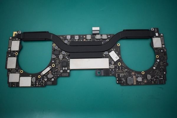 【ジャンク/現状品】MacBookPro 13インチ 2017 4 Thunderbolt3 ロジックボード 動作確認済み