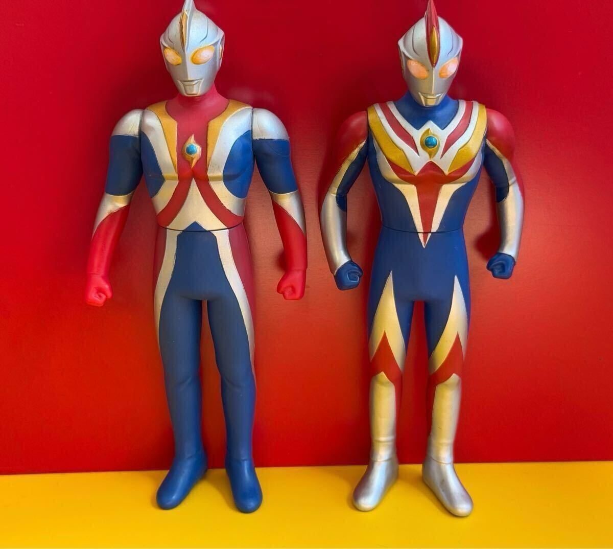 【返品?交換対象商品】 未開封 出品2-1】ウルトラマンコスモス エクリプスモード☆B ソフビ