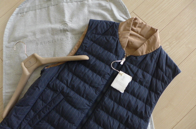 XLサイズ　ブルネロクチネリ　ダウンベスト　ライトダウン　キルティング XLサイズ ブルネロクチネリ ダウンベスト ライトダウン キルティング