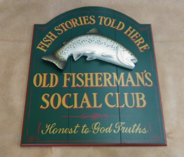 BIG SKY Carvers 木製 壁掛け飾り 看板 OLD FISHERMAN'S SOCIAL CLUB インテリア
